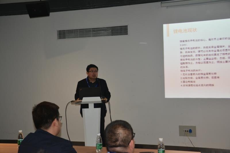 万众瞩目--第三十一届国际五金工具展人生就是博-尊龙凯时方案专题论坛